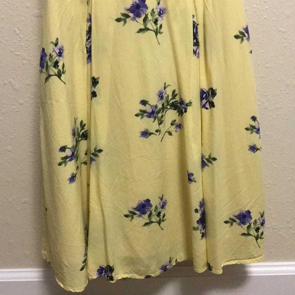 Yellow Spring, skater dress. Size: Small. - Picture 6 of 7